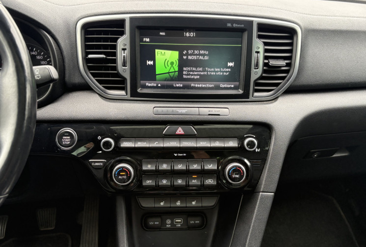 Kia Sportage AWD 2.0 CRDi Premium 136 cv * Toit Ouvrant * Sièges chauffants Av Ar * JBL * Caméra