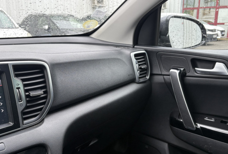 Kia Sportage AWD 2.0 CRDi Premium 136 cv * Toit Ouvrant * Sièges chauffants Av Ar * JBL * Caméra