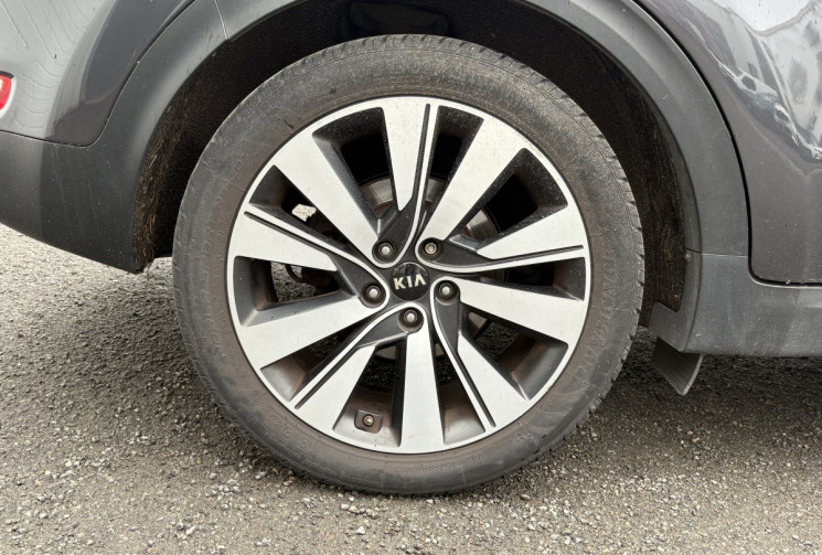 Kia Sportage AWD 2.0 CRDi Premium 136 cv * Toit Ouvrant * Sièges chauffants Av Ar * JBL * Caméra