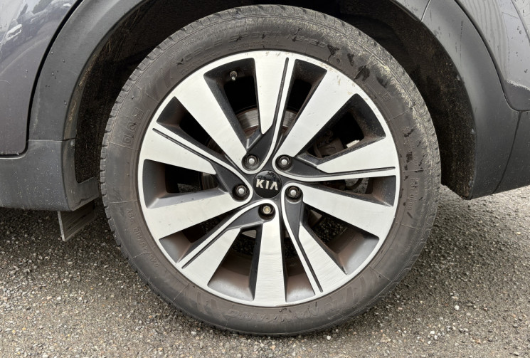 Kia Sportage AWD 2.0 CRDi Premium 136 cv * Toit Ouvrant * Sièges chauffants Av Ar * JBL * Caméra