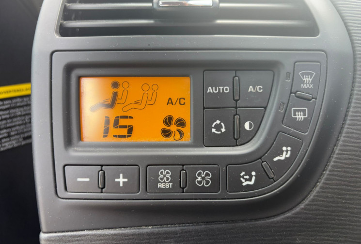 Citroën Grand C4 Picasso Grand C4 Grand Picasso 1.6 HDi FAP - 110 Millenium PHASE 2 / 7 Places 