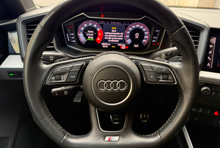 Audi A1 SPORTBACK s-line  II Sportback 40 2.0 TFSI S-Tronic6 200 cv / PACK BLACK / CARPLAY 