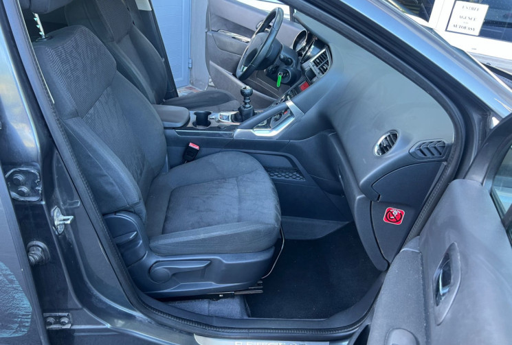 Peugeot 3008 I 1.6 HDi FAP 112 cv ACTIVE