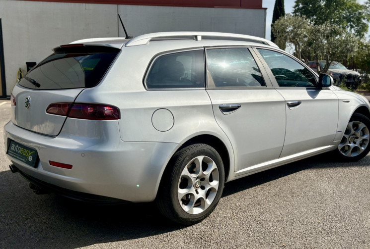 Alfa Romeo 159 SW 2.0 JTD 170cv / Distinctive / Très bon état / Suivi d’entretien / Sportwagon break