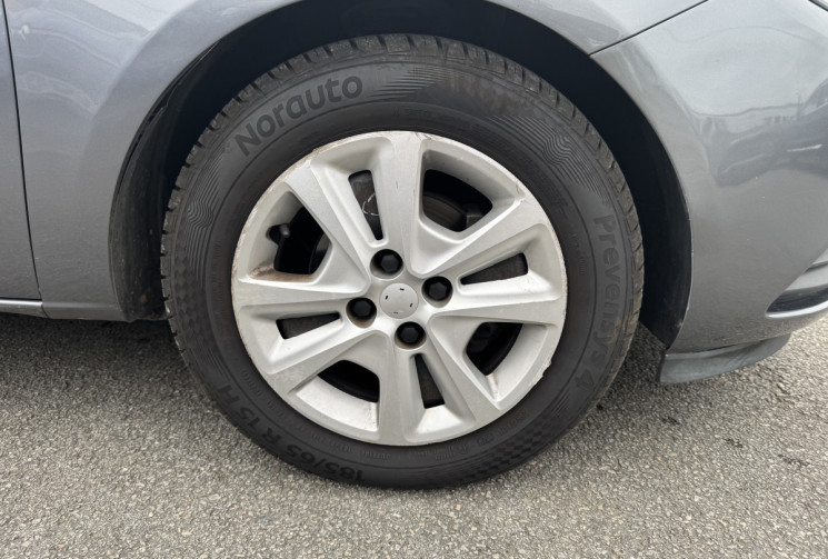 Opel Corsa 5 Portes 1.4 i 16V 90 cv EDITION