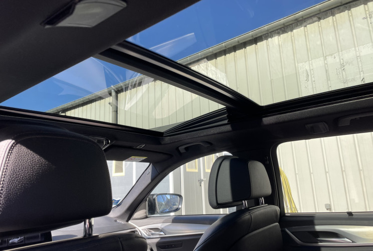 BMW SERIE 5 TOURING 530dA xDrive 265 ch M Sport/Harman Kardon/Sièges Cuir Elect /Toit Pano/JA 19