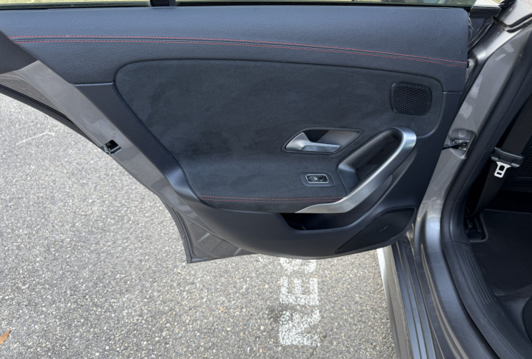 Mercedes CLA SHOOTING BRAKE 200 d 150 ch AMG Line 8G-DCT / Toit pano / Coffre elec