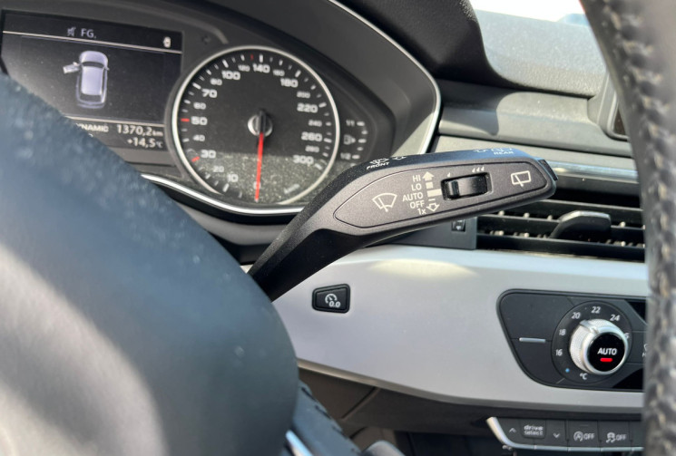 Audi A4 Avant V (B9) 35 TDI 150ch Business line S tronic 7 *Avec attelage électrique*