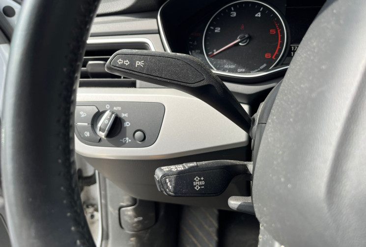 Audi A4 Avant V (B9) 35 TDI 150ch Business line S tronic 7 *Avec attelage électrique*