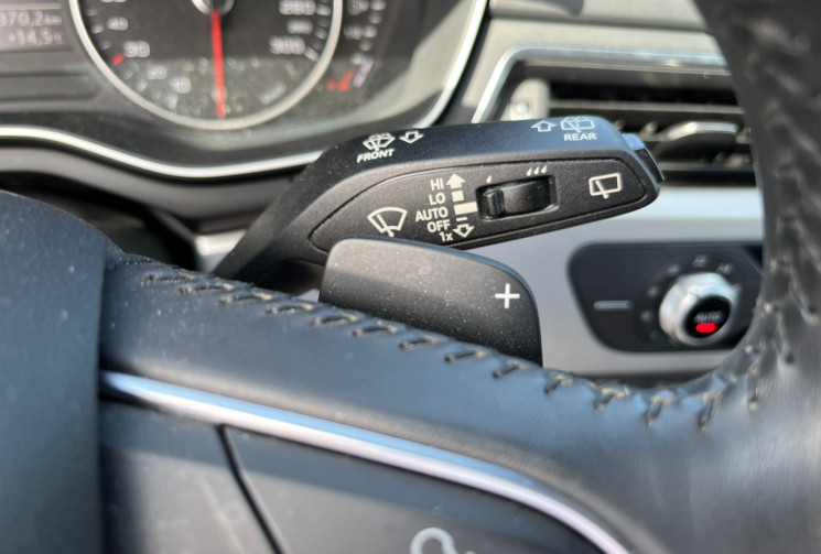 Audi A4 Avant V (B9) 35 TDI 150ch Business line S tronic 7 *Avec attelage électrique*