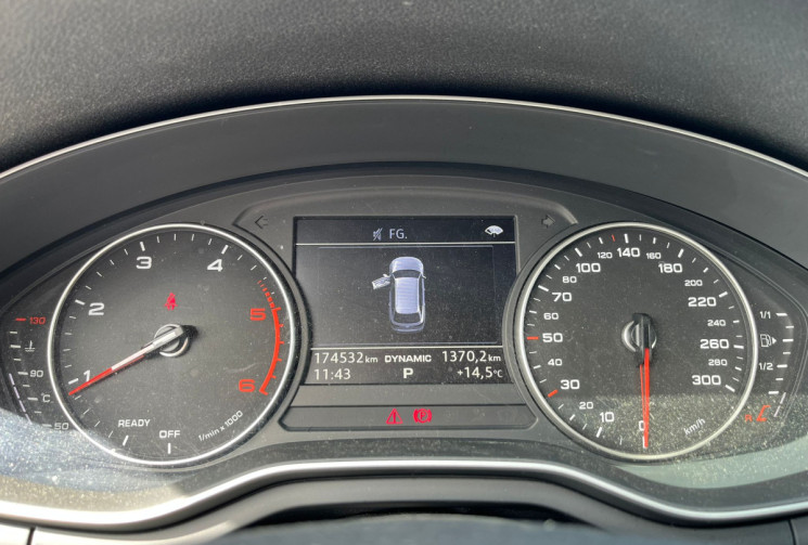 Audi A4 Avant V (B9) 35 TDI 150ch Business line S tronic 7 *Avec attelage électrique*