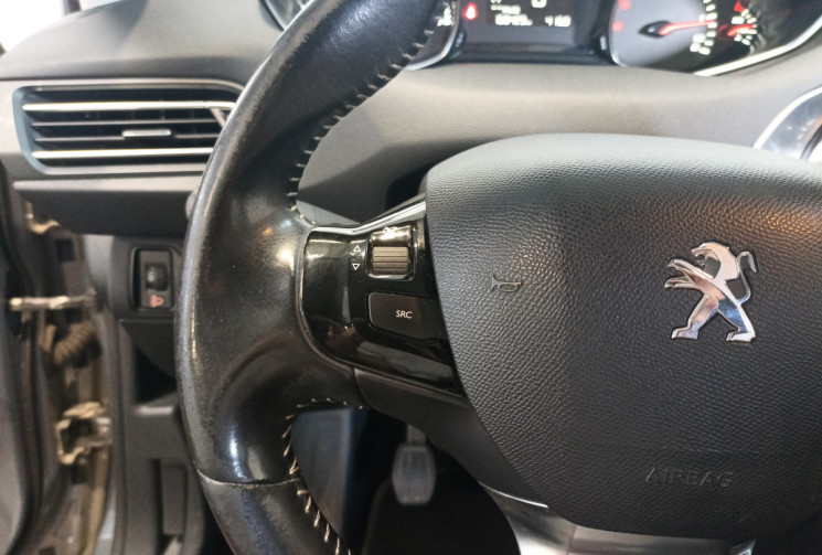 Peugeot 308 1.6 HDi FAP 92 ch Active – Suivi complet disponible – Distribution & embrayage effectué