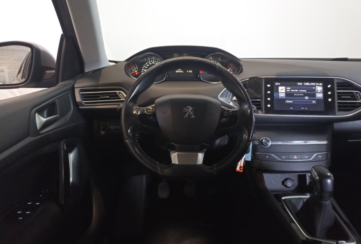 Peugeot 308 1.6 HDi FAP 92 ch Active – Suivi complet disponible – Distribution & embrayage effectué