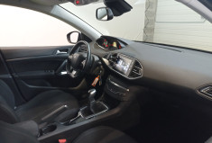 Peugeot 308 1.6 HDi FAP 92 ch Active – Suivi complet disponible – Distribution & embrayage effectué