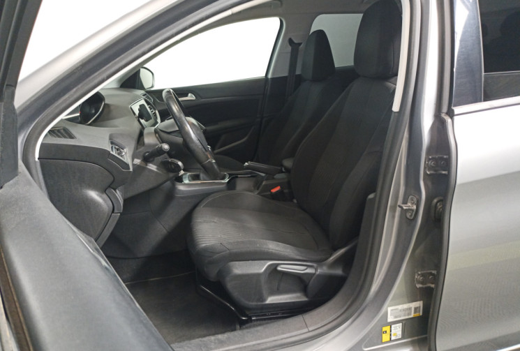 Peugeot 308 1.6 HDi FAP 92 ch Active – Suivi complet disponible – Distribution & embrayage effectué