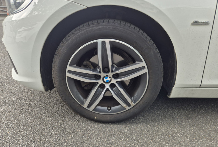 BMW SERIE 2 ACTIVETOURER 218D 150ch Sport Attelage / Caméra de recul