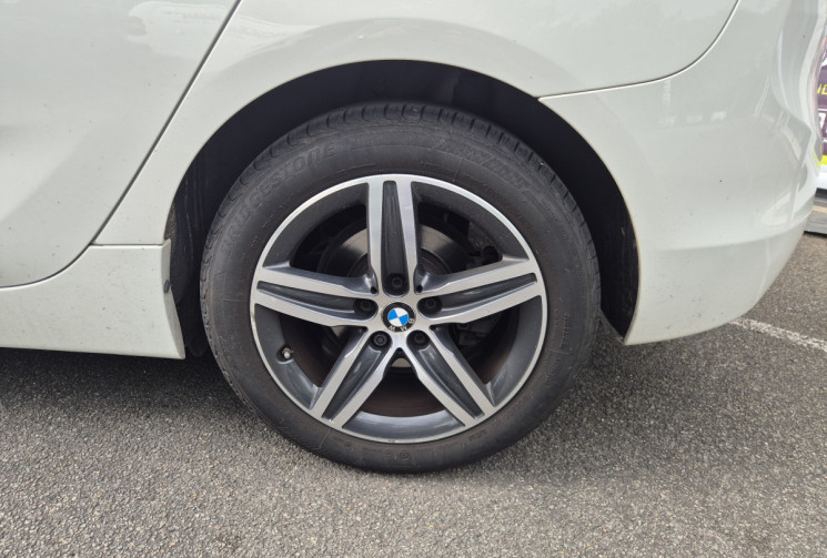 BMW SERIE 2 ACTIVETOURER 218D 150ch Sport Attelage / Caméra de recul