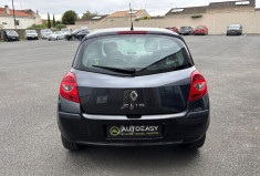 Renault Clio   III 5 Portes Phase 2 1.2 TCe 16V eco2 101CVDYNAMIQUE 