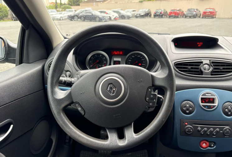 Renault Clio   III 5 Portes Phase 2 1.2 101 DYNAMIQUE / DISTRIBUTION FAITE / GARANTIE 12 MOIS 