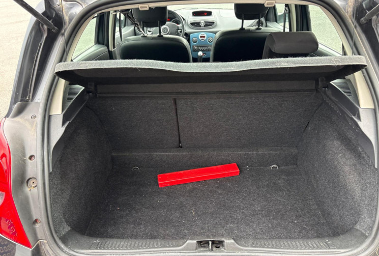 Renault Clio   III 5 Portes Phase 2 1.2 101 DYNAMIQUE / DISTRIBUTION FAITE / GARANTIE 12 MOIS 