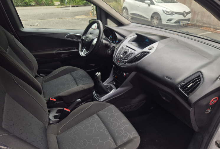 Ford B-MAX 1.4 66kW 90PS 1388ccm