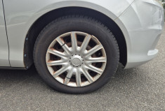 Ford B-MAX 1.4 66kW 90PS 1388ccm