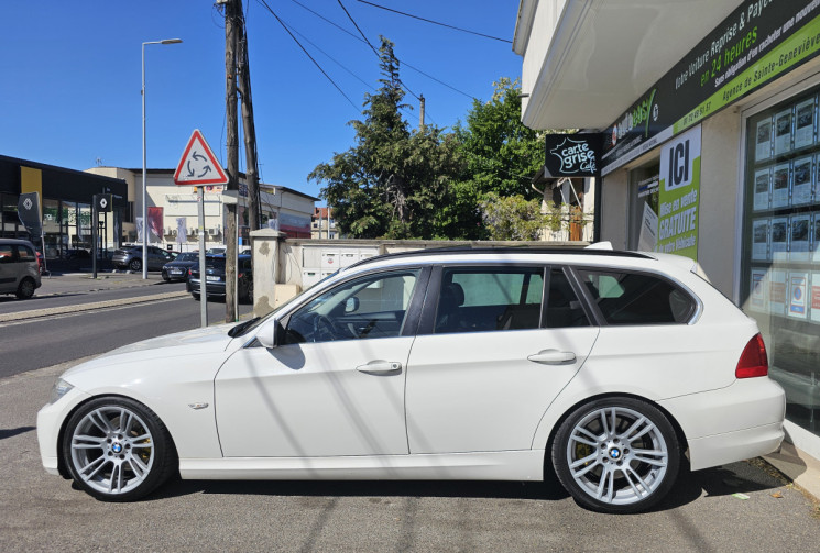 BMW SERIE 3 TOURING 325d Cuir Toit ouvrant panoramique 