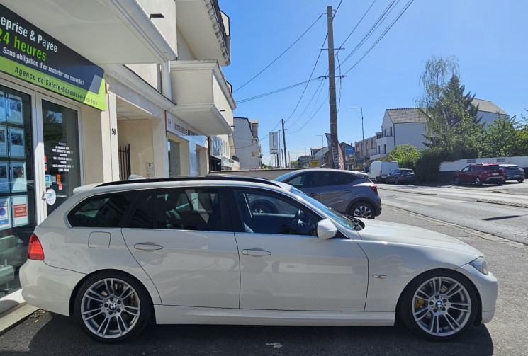 BMW SERIE 3 TOURING 325d Cuir Toit ouvrant panoramique 