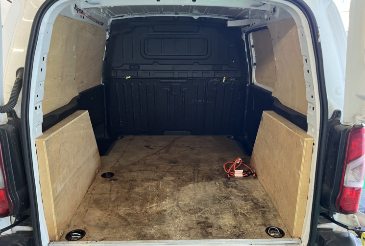 Citroën Berlingo 1.5 Blue HDi 130 Driver / BOITE AUTOMATIQUE / DISTRIBUTION FAITE / CAMERA DE RECUL