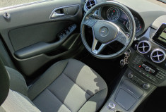 Mercedes Classe B  180 Design 7G-DCT 122 ch * Attelage électrique