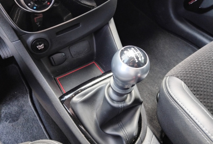 Renault Clio IV Phase 2 1.5 dCi FAP Energy S&S 110 cv