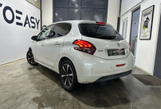 Peugeot 208 82 ch ALLURE toit panoramique