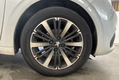 Peugeot 208 82 ch ALLURE toit panoramique