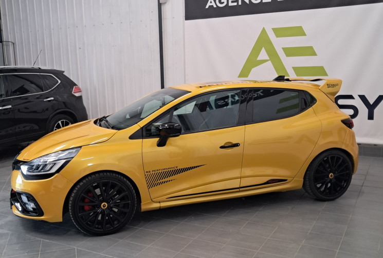 Renault Clio IV 1.6 T 220 RS Trophy EDC6 - RS MONITOR - CAMERA - SUIVI ENTRETIEN - 