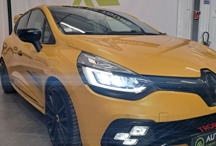 Renault Clio IV 1.6 T 220 RS Trophy EDC6 - RS MONITOR - CAMERA - SUIVI ENTRETIEN - 