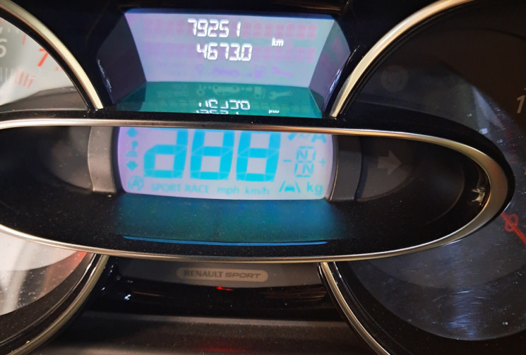 Renault Clio IV 1.6 T 220 RS Trophy EDC6 - RS MONITOR - CAMERA - SUIVI ENTRETIEN - 