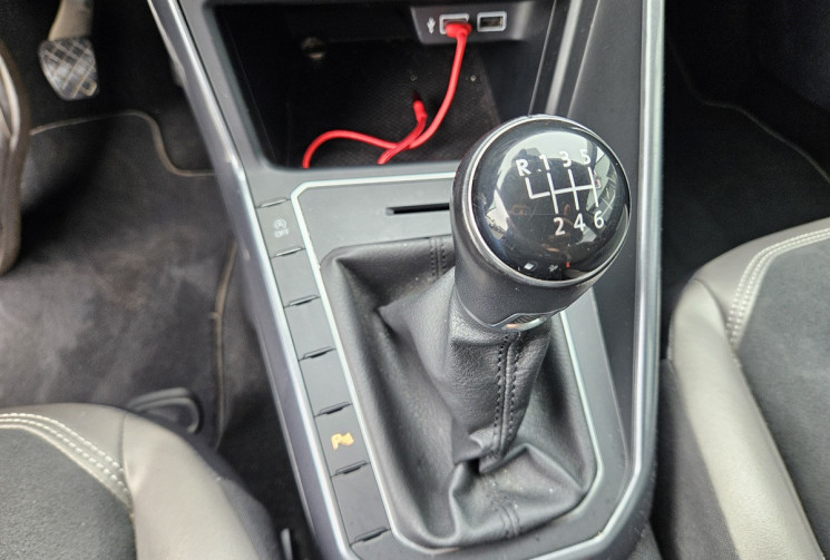 Volkswagen Polo VI 1.0 TSI 115 CARAT BVM 5P
