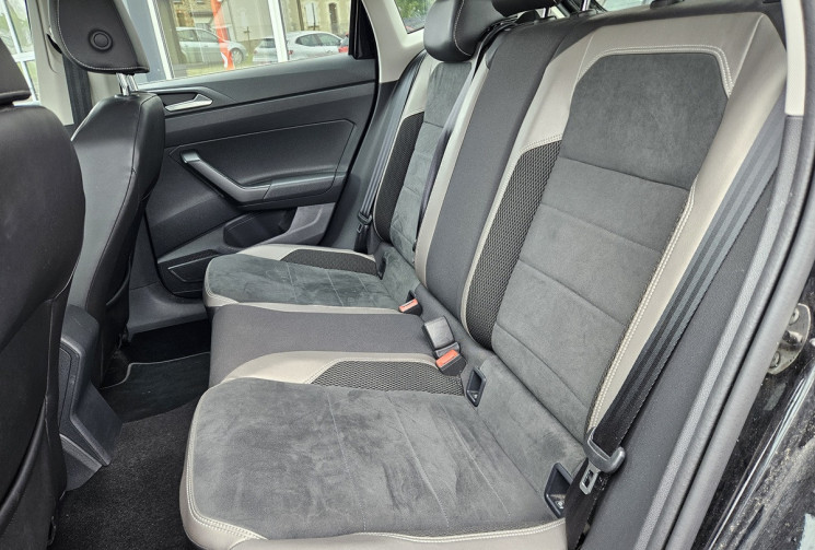 Volkswagen Polo VI 1.0 TSI 115 CARAT BVM 5P