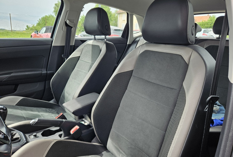 Volkswagen Polo VI 1.0 TSI 115 CARAT BVM 5P