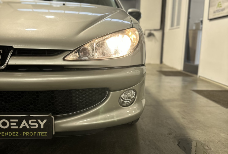 Peugeot 206 1.4i 75 ch X line clim toit ouvrant 
