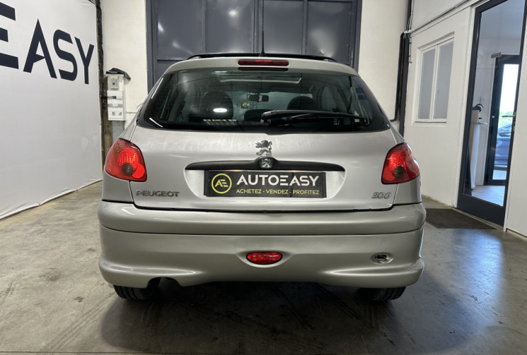 Peugeot 206 1.4i 75 ch X line clim toit ouvrant 