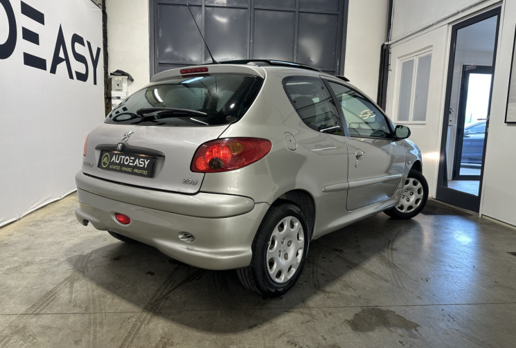 Peugeot 206 1.4i 75 ch X line clim toit ouvrant 