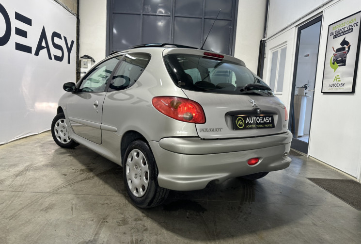 Peugeot 206 1.4i 75 ch X line clim toit ouvrant 