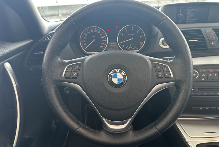 BMW Série 1 120i Cabriolet 170 Exclusive Edition / Sièges chauffants / Radars AV-AR / Régulateur