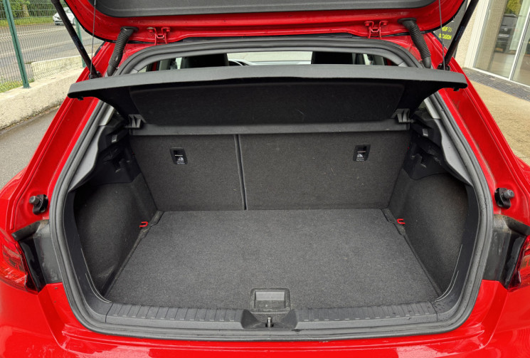 Audi A1 II 30 TFSI 116 DESIGN LUXE S-Tronic7  / CARPLAY / Entretien AUDI / CT OK / GARANTIE 6 MOIS