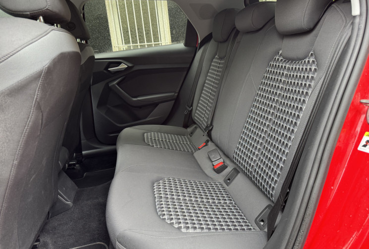 Audi A1 II 30 TFSI 116 DESIGN LUXE S-Tronic7  / CARPLAY / Entretien AUDI / CT OK / GARANTIE 6 MOIS