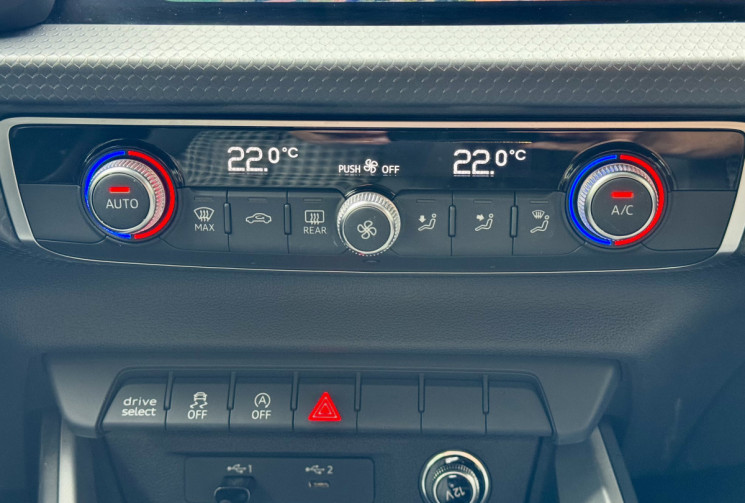 Audi A1 II 30 TFSI 116 DESIGN LUXE S-Tronic7  / CARPLAY / Entretien AUDI / CT OK / GARANTIE 6 MOIS