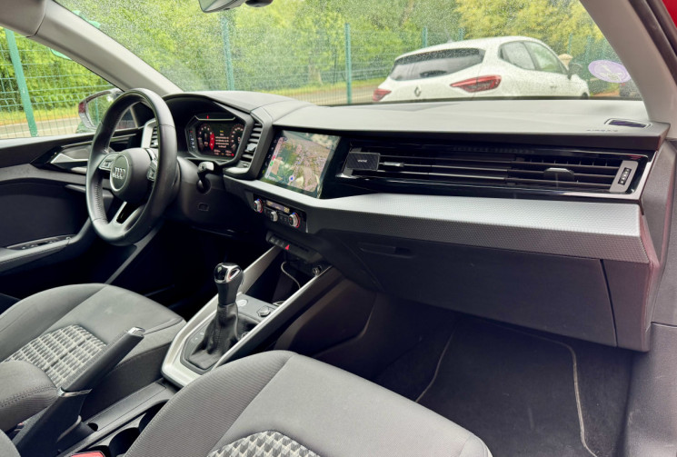 Audi A1 II 30 TFSI 116 DESIGN LUXE S-Tronic7  / CARPLAY / Entretien AUDI / CT OK / GARANTIE 6 MOIS