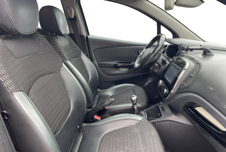 Renault Captur  1.5 DCI / 90 CH / INTENS
