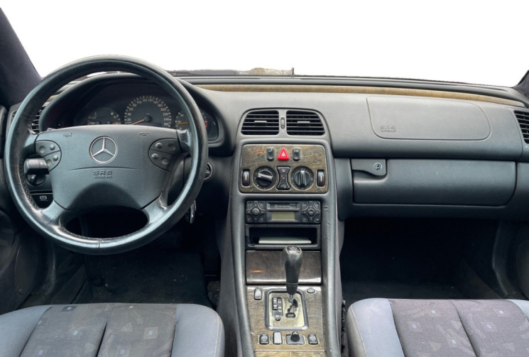 Mercedes Classe CLK 200 / 2.0 i KOMPRESSOR / 192 CH / BOITE AUTO